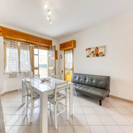 Baia Del Mare Lägenhet Lido Marini